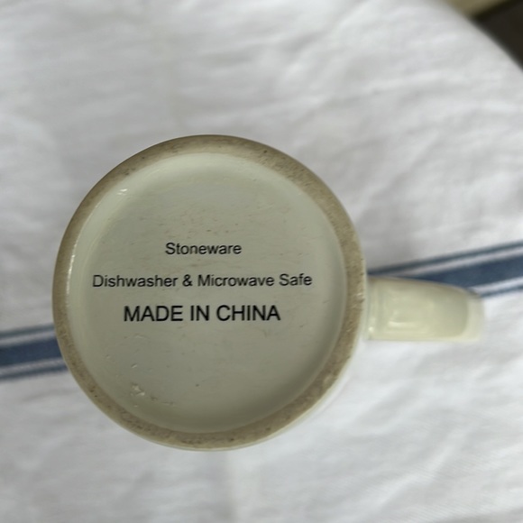 Stoneware fall white tall coffee mug - Picture 4 of 4